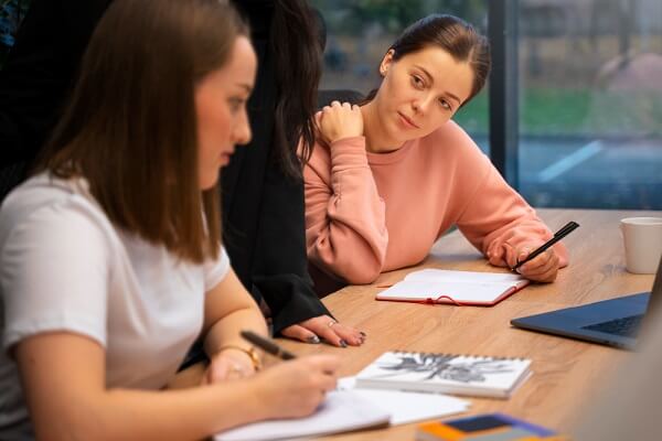 consejeros académicos y profesionales